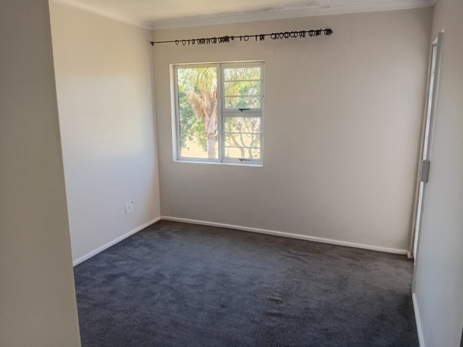 To Let 3 Bedroom Property for Rent in Selborne Eastern Cape